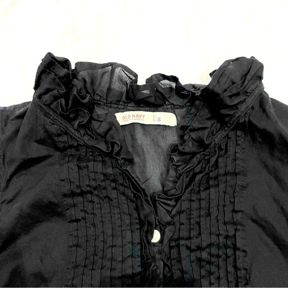 Old Navy Size S Sleeveless Ruffle Button Up Top - Picture 4 of 4